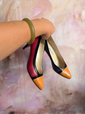 Bally Multicolor Leather Pointed-Toe Pumps - Orange & Burgundy